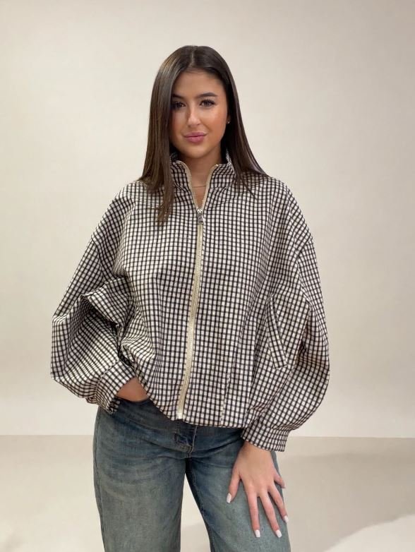 Chaqueta cuadros oversize.