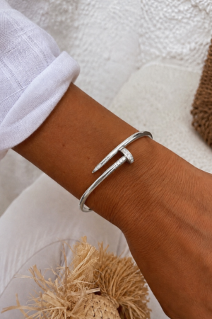 Pulsera clavo plateada