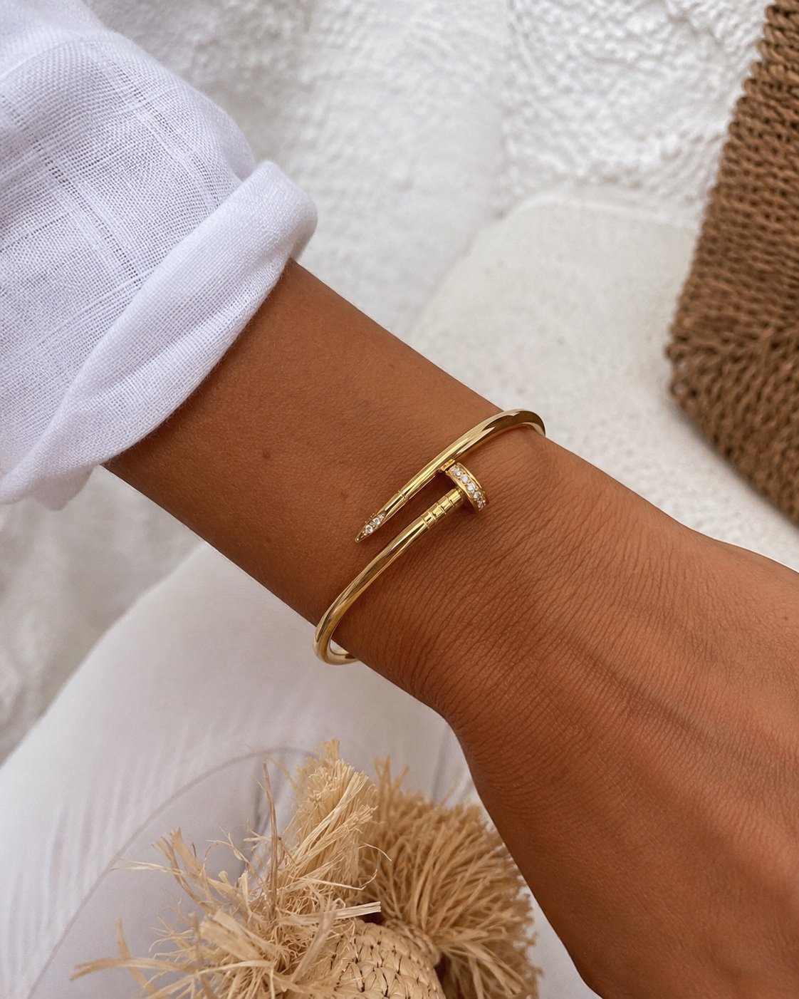 Pulsera clavo rigida
