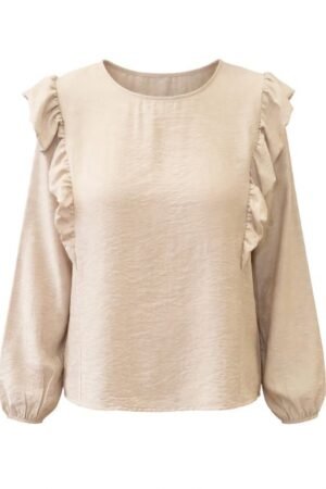 Blusas beige volante Consuelo.
